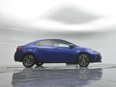 Used 2017 Toyota Corolla SE w/ Carpet Mat Package (TMS) FWD image 46