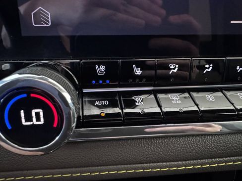 Certified 2025 Chevrolet Colorado ZR2 AWD/4WD image 23