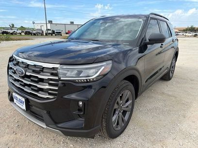 New 2026 Ford Explorer Active w/ Active Comfort Package