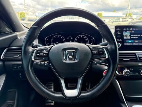 Used 2021 Honda Accord Sport image 12