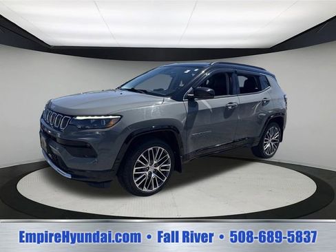 Used 2022 Jeep Compass Limited w/ Elite Group AWD/4WD image 1