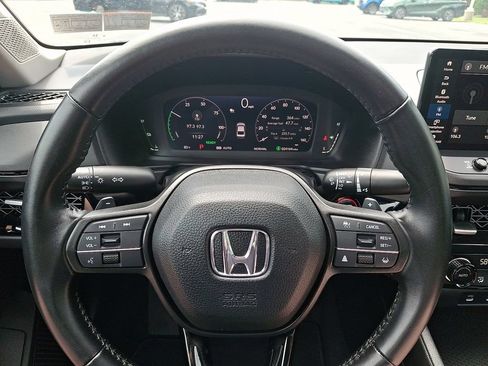 Used 2023 Honda Accord EX-L image 19