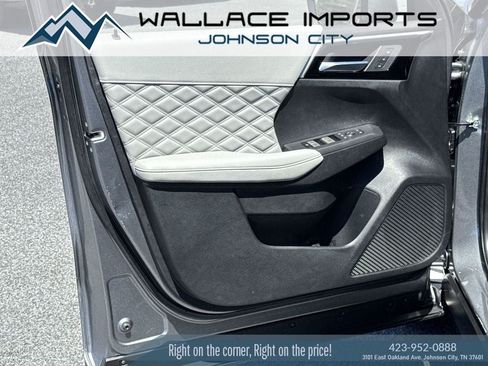 Used 2024 Mitsubishi Outlander SEL AWD/4WD image 13