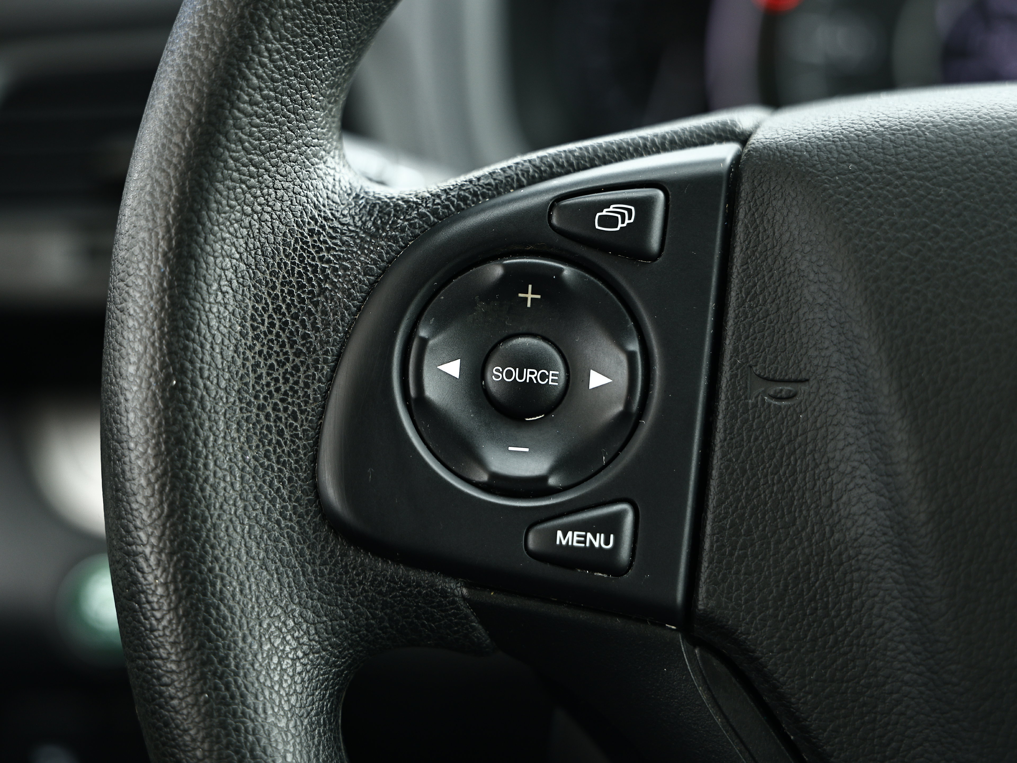Used 2016 Honda CR-V LX image 32