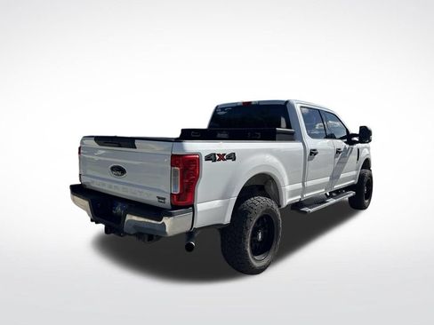 Used 2017 Ford F250 XLT AWD/4WD image 5
