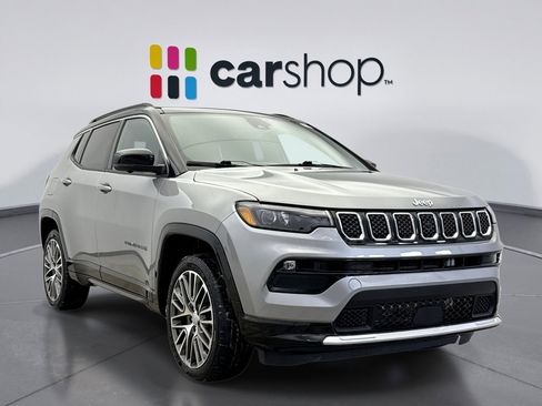 Used 2023 Jeep Compass Limited w/ Elite Group image 7