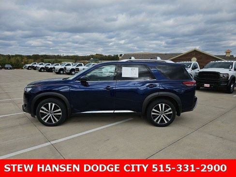 Used 2023 Nissan Pathfinder Platinum w/ Cargo Package image 1