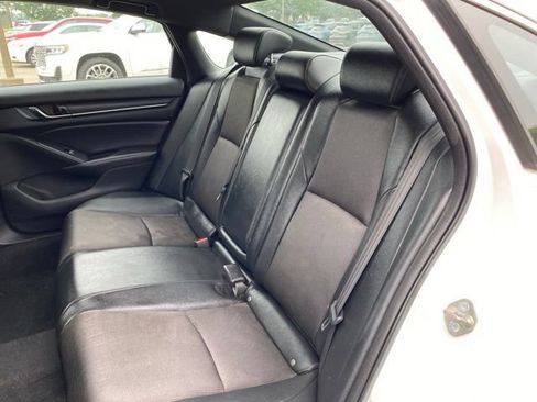 Used 2020 Honda Accord Sport image 3