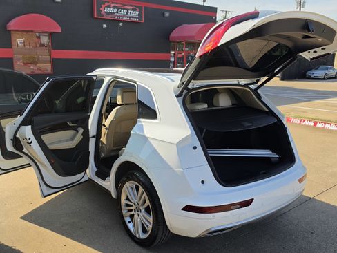 Used 2019 Audi Q5 2.0T Premium Plus w/ Premium Plus Package image 18