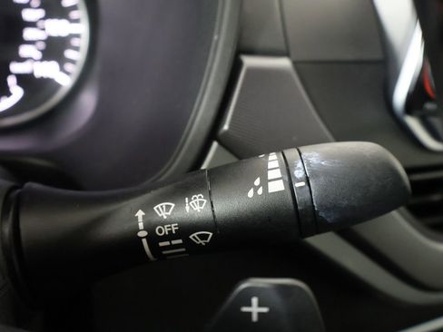 Used 2023 Nissan Altima 2.5 SR FWD image 34