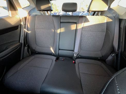 Used 2025 Kia Seltos S image 40