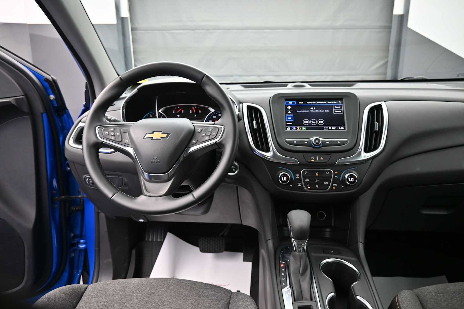 Used 2024 Chevrolet Equinox LT AWD/4WD image 14