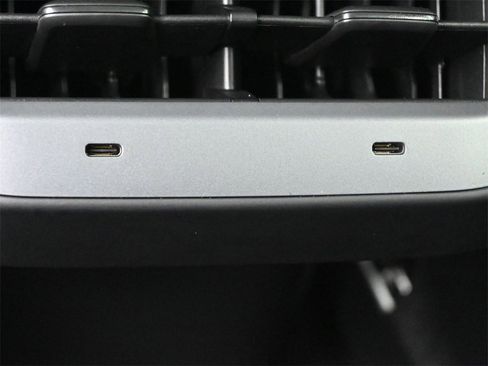 Used 2024 Tesla Model Y Long Range image 16