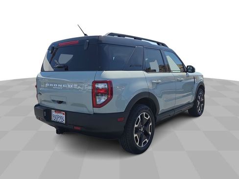 Used 2022 Ford Bronco Sport Outer Banks w/ Tech Package AWD/4WD image 8