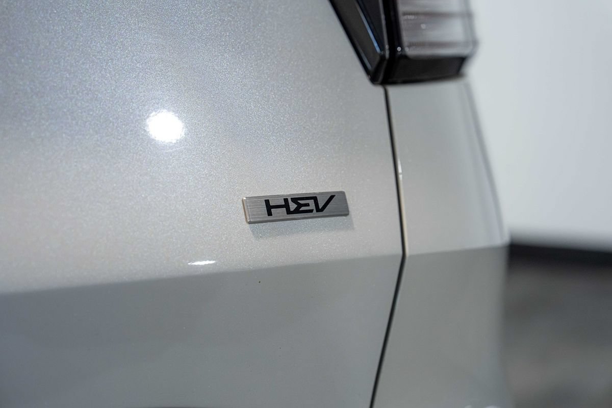 Used 2023 Kia Sportage EX AWD/4WD image 5