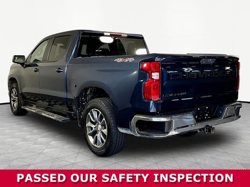Used 2022 Chevrolet Silverado 1500 LT w/ LPO, Dark Essentials Package AWD/4WD image 4