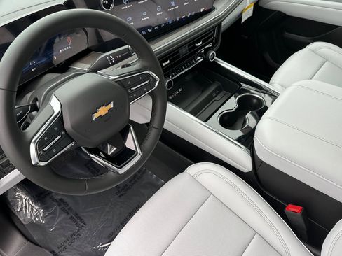 New 2026 Chevrolet Suburban Premier w/ Sun And Tow Package image 10