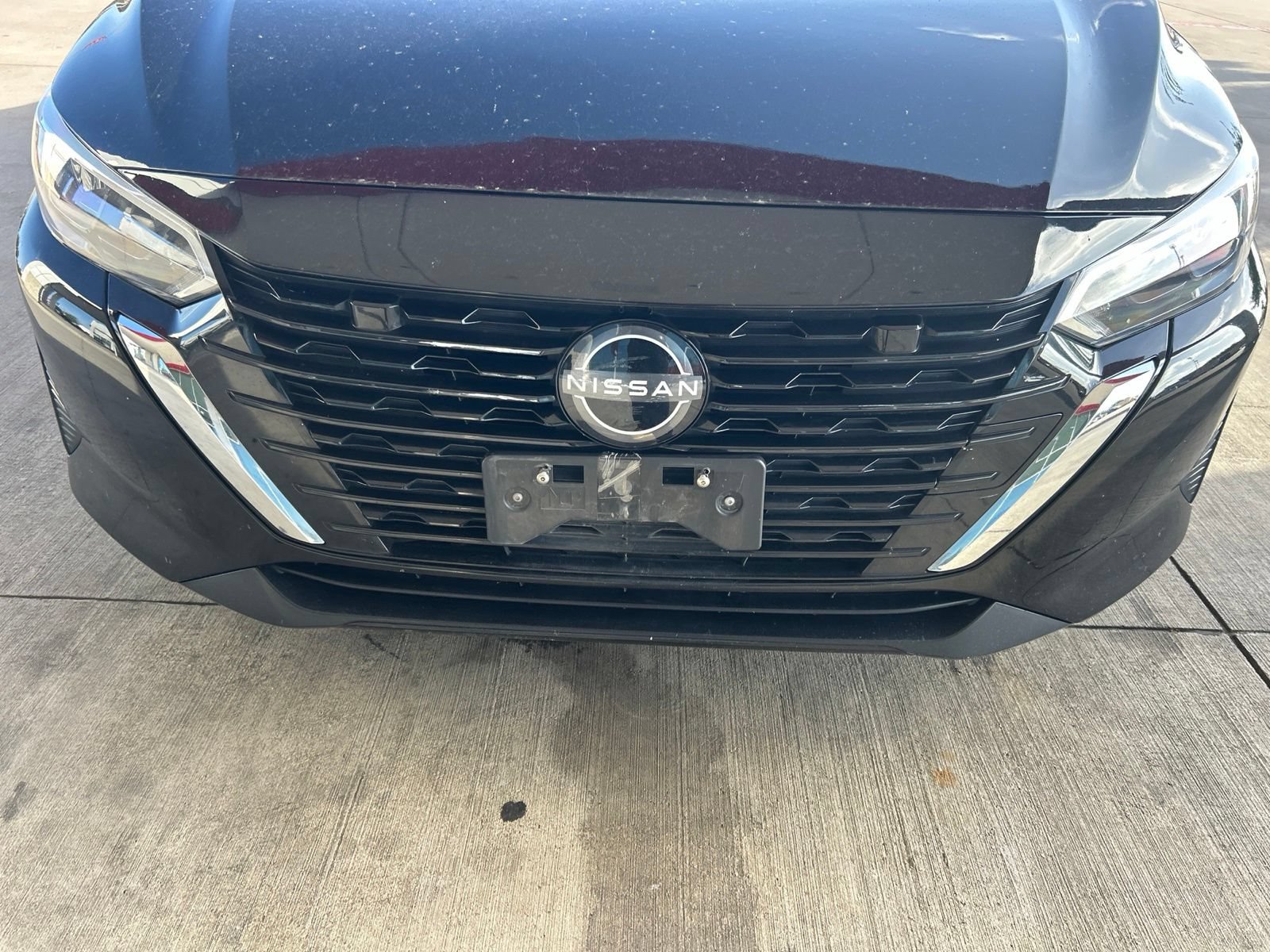 Used 2024 Nissan Sentra SV FWD image 2