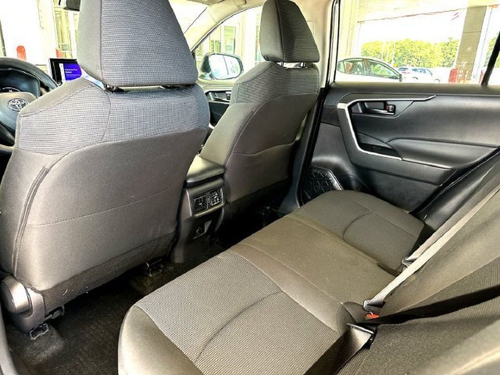 Certified 2025 Toyota RAV4 LE FWD image 18