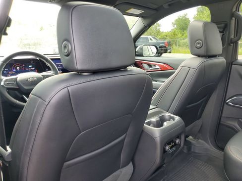 Used 2025 Chevrolet Traverse Z71 w/ Driver Confidence Package AWD/4WD image 30