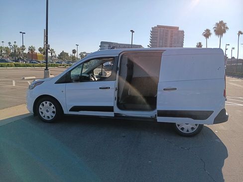 Used 2021 Ford Transit Connect XLT FWD image 7