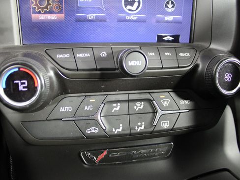 Used 2017 Chevrolet Corvette Stingray Coupe w/ Carbon Flash Badge Package image 20