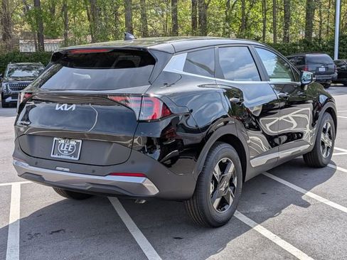 New 2026 Kia Sportage LX FWD image 5