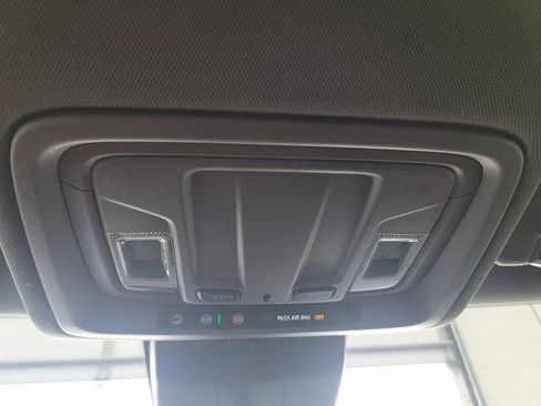 Used 2023 Chevrolet Silverado 1500 LT image 15