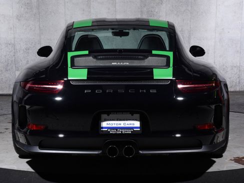 Used 2016 Porsche 911 R RWD image 11