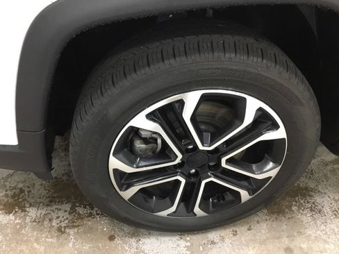 Used 2023 Jeep Compass Limited AWD/4WD image 4