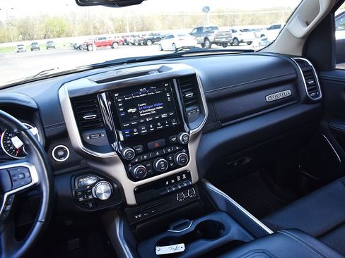 Used 2019 RAM 1500 Laramie AWD/4WD image 20