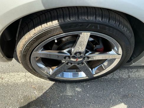 Used 2005 Chevrolet Corvette Convertible w/ Preferred Equipment Group image 11