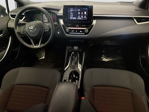 Used 2025 Toyota Corolla SE FWD image 12