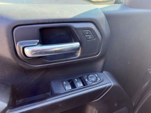 Used 2023 Chevrolet Silverado 1500 Custom Trail Boss image 17