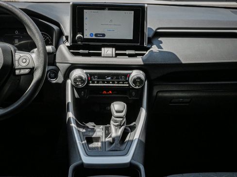 Used 2025 Toyota RAV4 XLE w/ Convenience Package FWD image 29