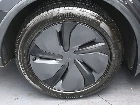 Used 2026 Tesla Model Y Long Range image 32