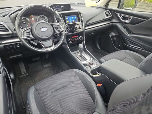 Certified 2023 Subaru Forester Premium AWD/4WD image 3