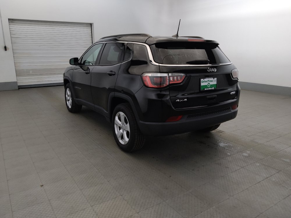 Used 2018 Jeep Compass Latitude w/ Popular Equipment Group AWD/4WD image 5