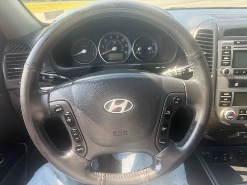 Used 2009 Hyundai Santa Fe Limited FWD image 13
