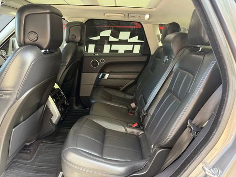 Used 2018 Land Rover Range Rover Sport HSE image 17