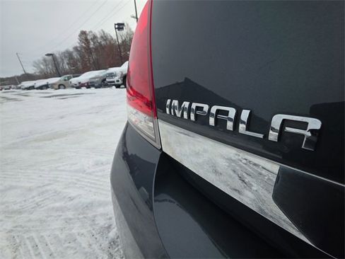 Used 2011 Chevrolet Impala Police image 24