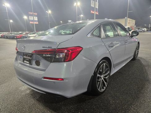 Used 2024 Honda Civic Touring image 5