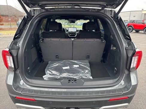 New 2026 Ford Explorer Platinum w/ LUX Leather Package AWD/4WD image 14