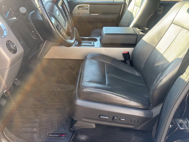 Used 2017 Ford Expedition EL XLT w/ Equipment Group 202A AWD/4WD image 9