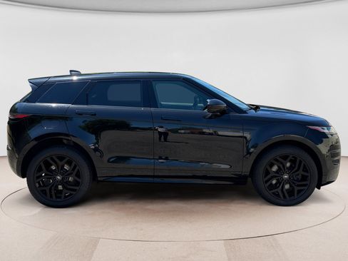 Used 2023 Land Rover Range Rover Evoque R-Dynamic SE AWD/4WD image 6