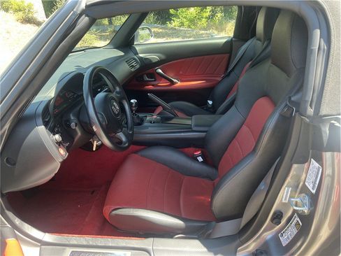 Used 2006 Honda S2000 image 17