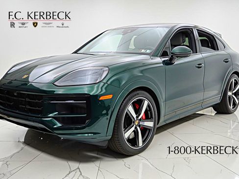 Used 2025 Porsche Cayenne GTS AWD/4WD image 2