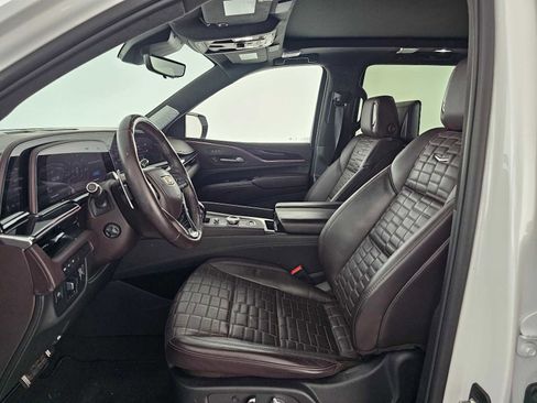 Used 2024 Cadillac Escalade V AWD/4WD image 23