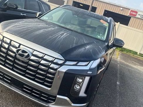 Used 2025 Hyundai Palisade Calligraphy AWD/4WD image 2