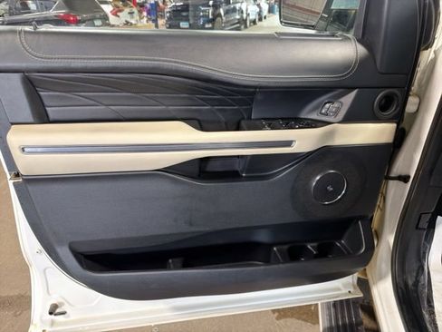 Used 2021 Ford Expedition Platinum AWD/4WD image 26
